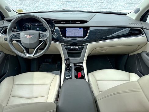 Certified 2022 Cadillac XT6 Premium Luxury AWD/4WD image 35