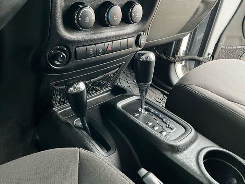 Used 2017 Jeep Wrangler Unlimited Sport w/ Quick Order Package 24S image 18