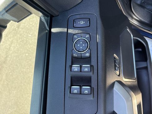 Used 2019 Ford F250 Lariat w/ Lariat Value Package image 11