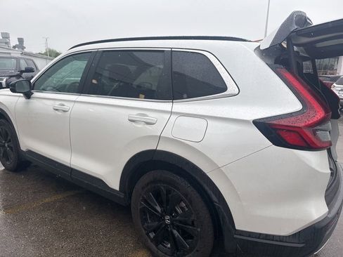Used 2025 Honda CR-V Sport Touring image 9