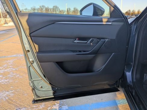 Used 2025 MAZDA CX-50 AWD 2.5 S w/ Preferred Package image 11