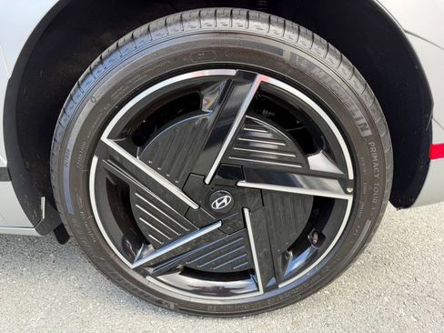 Used 2026 Hyundai Ioniq 5 Limited AWD/4WD image 52