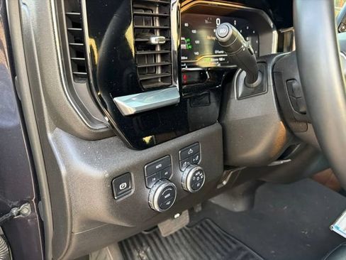 Used 2025 GMC Sierra 1500 Elevation AWD/4WD image 12