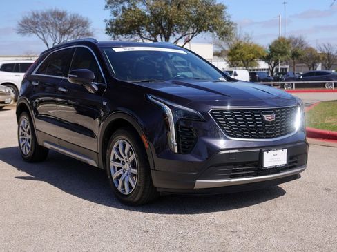 Used 2022 Cadillac XT4 Premium Luxury w/ Technology Package image 6