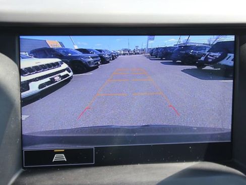 Used 2021 GMC Acadia AT4 image 6