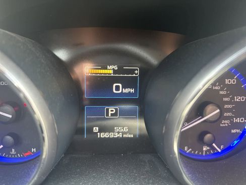 Used 2016 Subaru Legacy 2.5i Premium w/ Moonroof Package AWD/4WD image 4