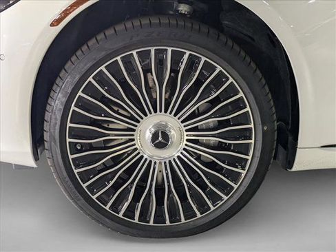 New 2025 Mercedes-Benz Maybach S 680 4MATIC image 10