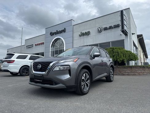 Used 2023 Nissan Rogue SV AWD/4WD image 7