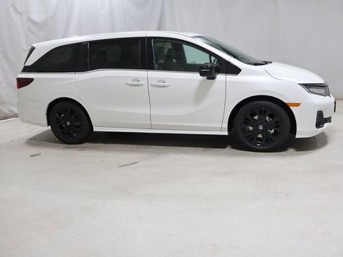 New 2026 Honda Odyssey Sport-L image 5