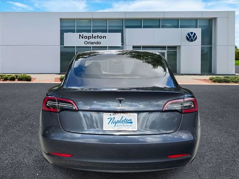 Used 2022 Tesla Model 3 Standard Range RWD image 6