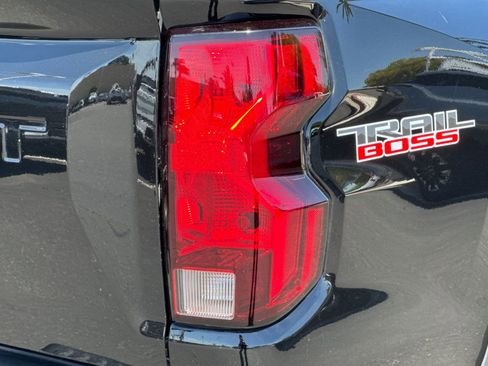 Used 2026 Chevrolet Colorado Trail Boss AWD/4WD image 46