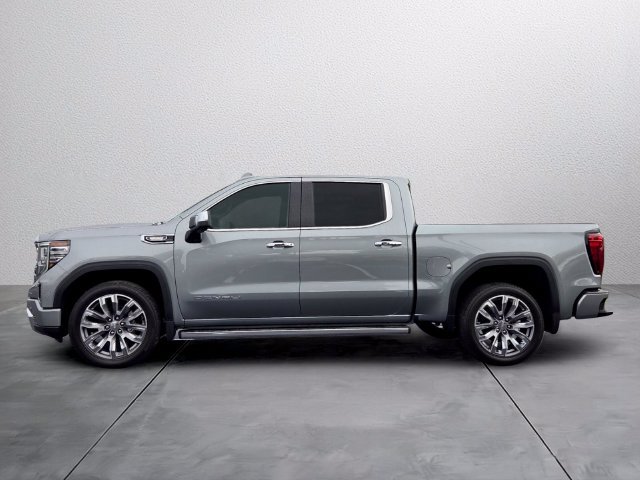 Used 2026 GMC Sierra 1500 Denali RWD image 2