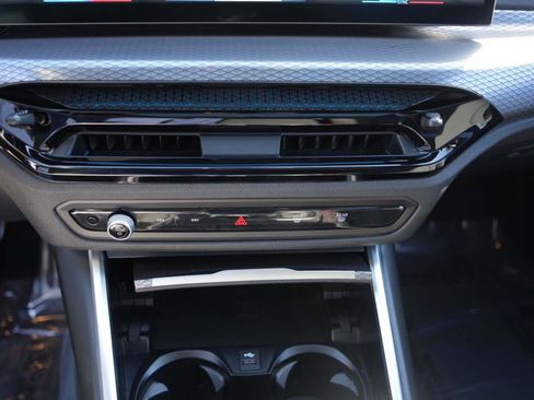 Used 2025 BMW M340i Sedan image 21