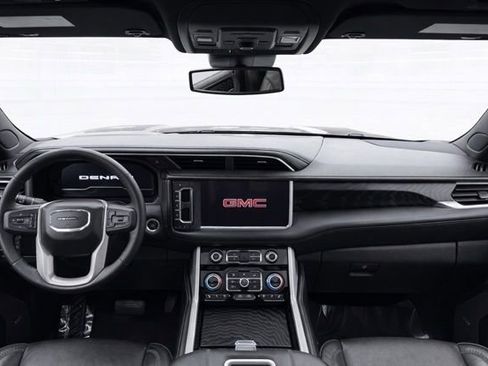 Used 2024 GMC Yukon Denali image 18