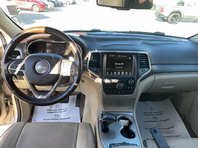 Used 2014 Jeep Grand Cherokee Overland AWD/4WD image 22