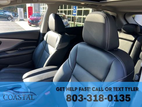 Used 2024 Nissan Murano SL image 11