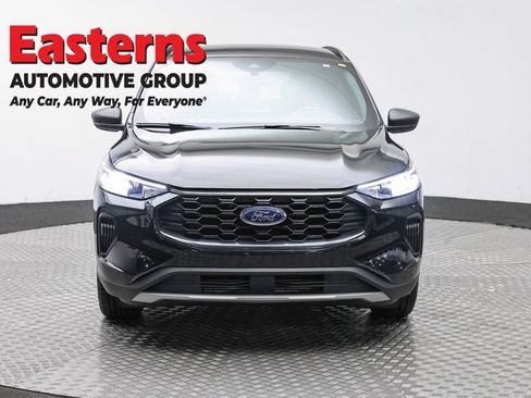 Used 2025 Ford Escape ST-Line FWD image 2