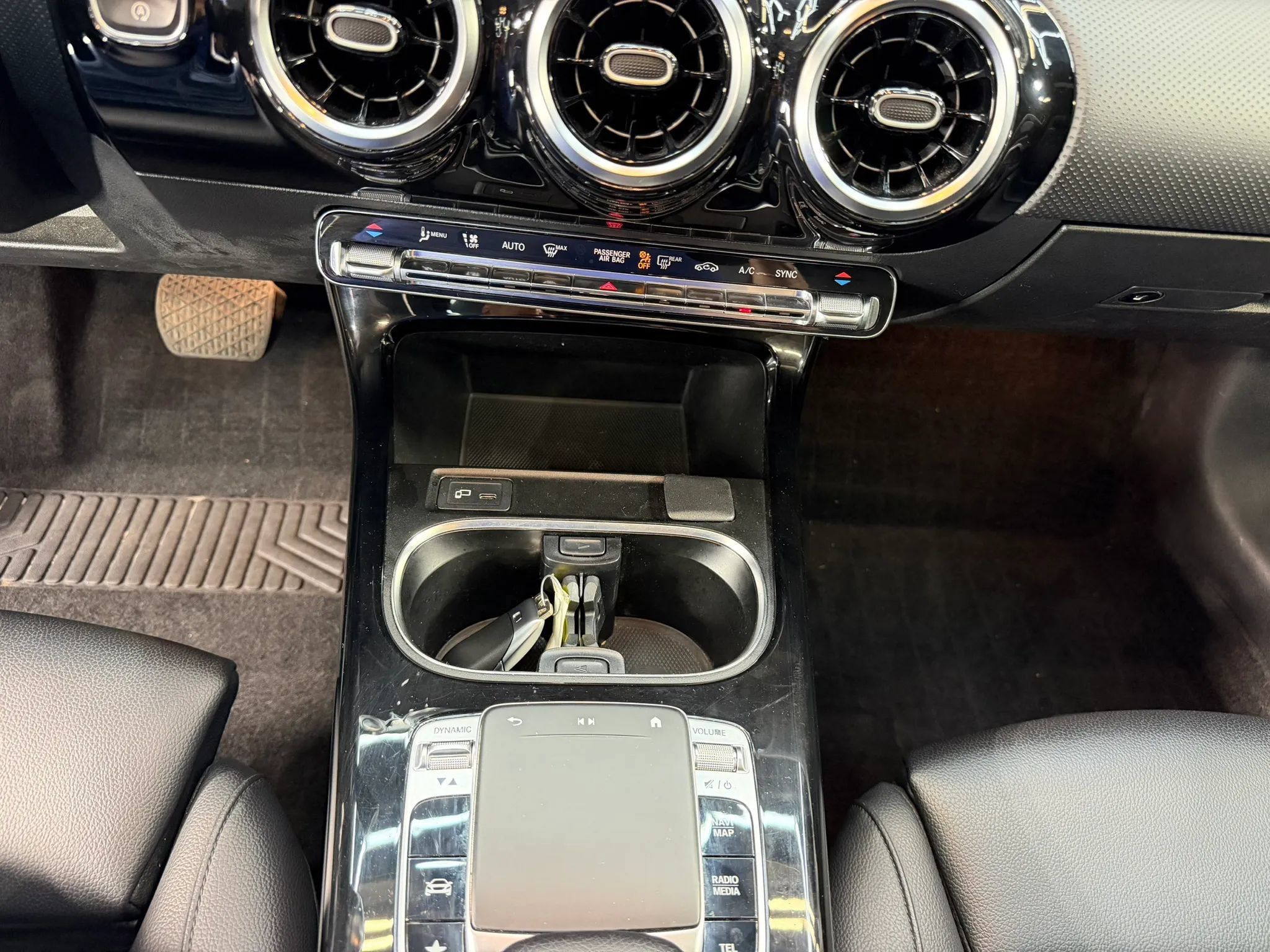 Used 2020 Mercedes-Benz A 220 4MATIC image 25