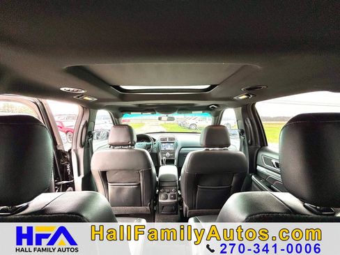 Used 2017 Ford Explorer Sport w/ Equipment Group 401A AWD/4WD image 35
