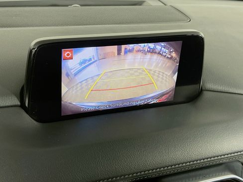 Used 2020 MAZDA CX-5 Touring image 9