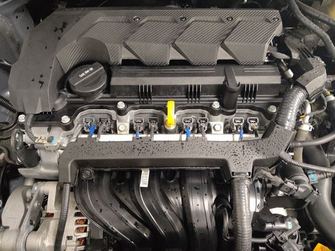 Used 2020 Hyundai Venue SE image 30