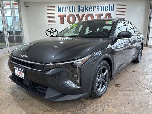 Used 2025 Kia K4 FWD image 6