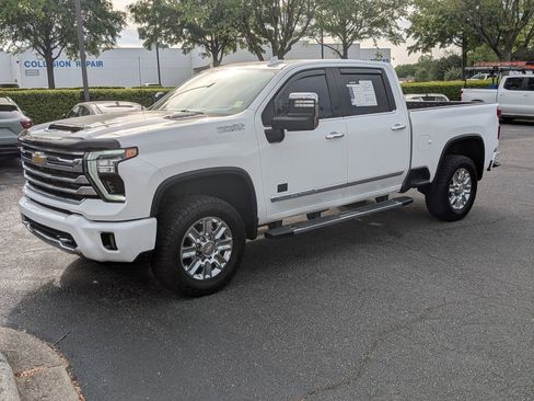 Certified 2024 Chevrolet Silverado 2500 High Country w/ High Country Premium Package image 5