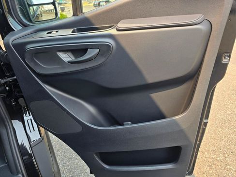 New 2026 Mercedes-Benz Sprinter 2500 image 25