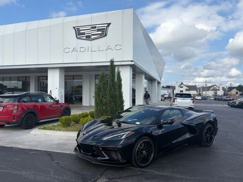 Used 2024 Chevrolet Corvette Stingray Premium Conv w/ Z51 Performance Package RWD image 1