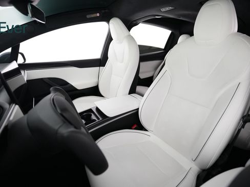 Used 2023 Tesla Model X Plaid AWD/4WD image 4