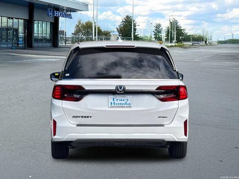 New 2026 Honda Odyssey Sport-L image 7