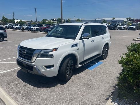 Used 2021 Nissan Armada Platinum AWD/4WD image 2