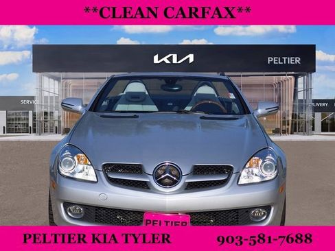 Used 2010 Mercedes-Benz SLK 300 image 2