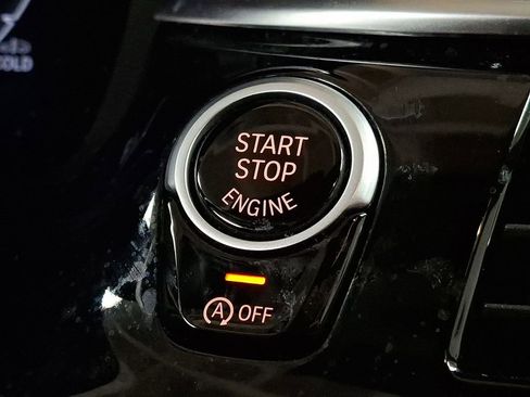 Certified 2022 BMW 530i xDrive w/ Convenience Package image 19