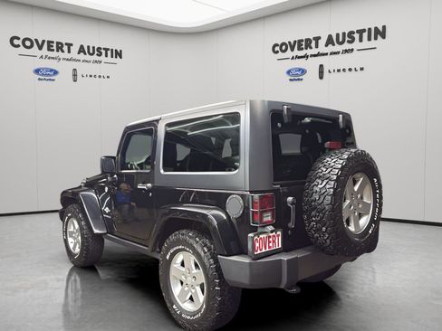 Used 2014 Jeep Wrangler Sport image 3