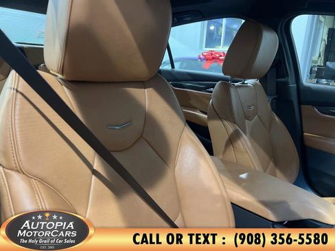 Used 2022 Cadillac CT5 V image 15