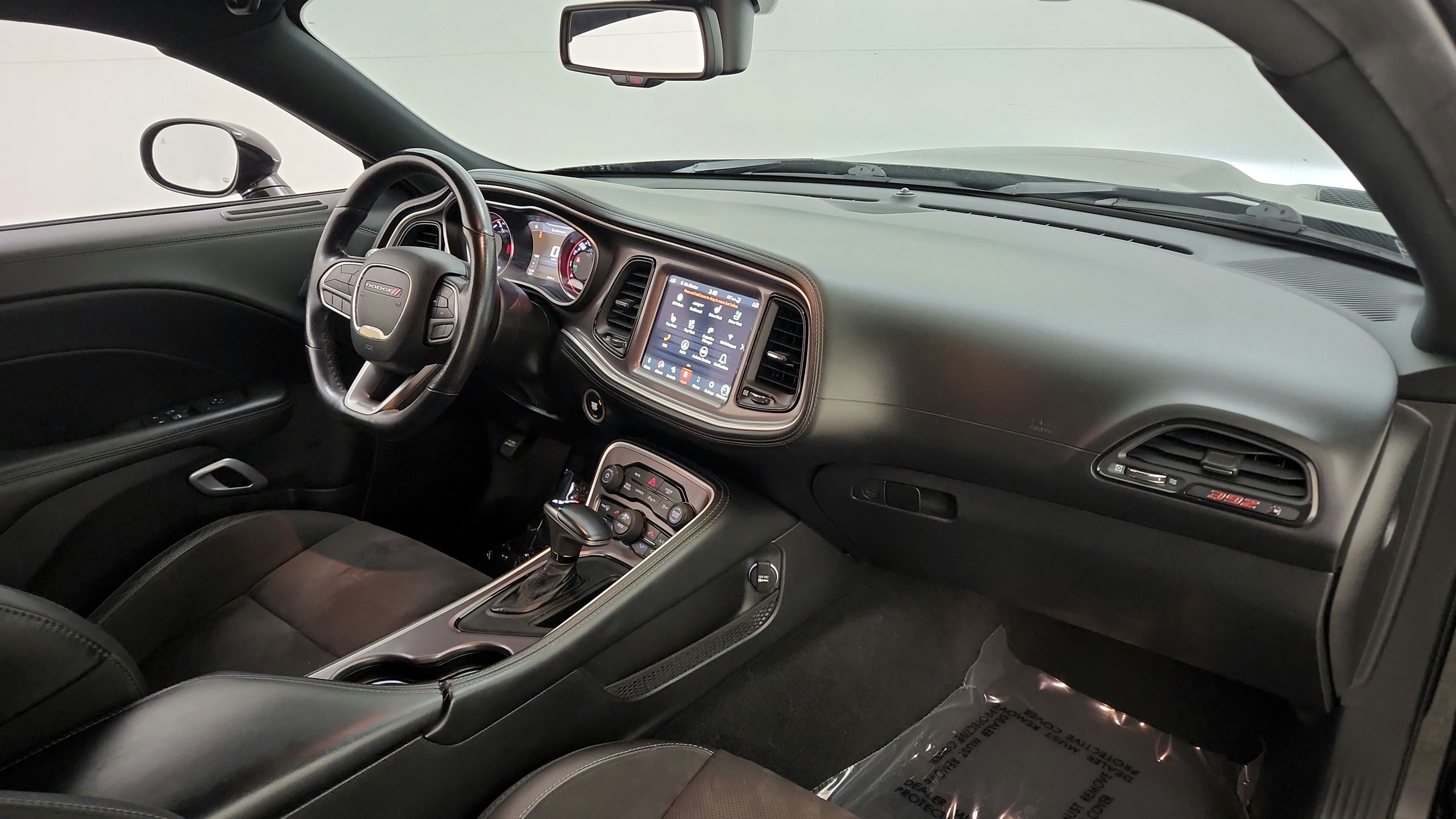Used 2022 Dodge Challenger R/T Scat Pack RWD image 24