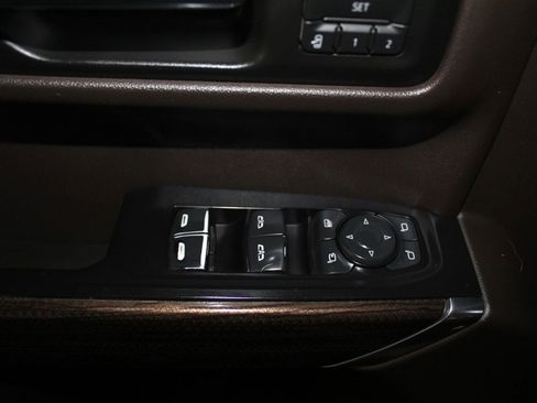 Used 2019 Chevrolet Silverado 1500 LTZ w/ LTZ Plus Package AWD/4WD image 26