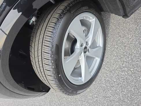 New 2025 Audi Q5 Premium Plus image 31