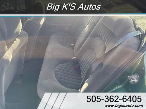 Used 2004 Pontiac Bonneville SE image 8