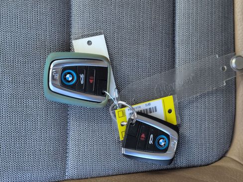 Used 2015 BMW i3 w/ Range Extender image 33