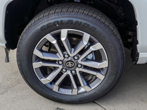 New 2026 Toyota 4Runner Limited AWD/4WD image 12