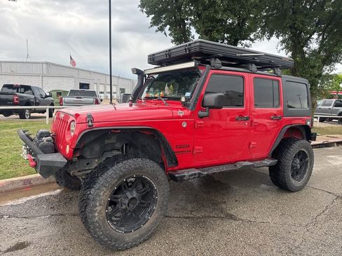 Used 2014 Jeep Wrangler Unlimited Sport w/ Max Tow Package image 4