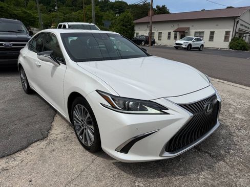 Used 2020 Lexus ES 350 w/ Premium Package FWD image 4