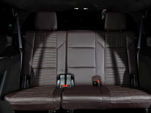 Used 2024 Cadillac Escalade V w/ LPO, ONYX Package AWD/4WD image 15