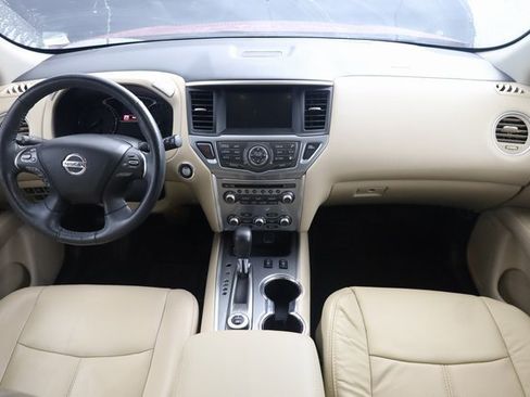Used 2020 Nissan Pathfinder SL image 15