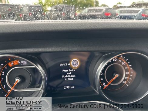 Used 2021 Jeep Gladiator Overland w/ Popular Equipment Package AWD/4WD image 11