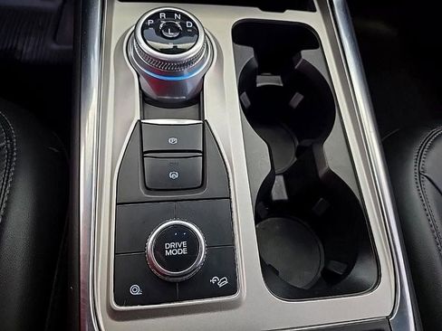 Used 2023 Ford Explorer XLT w/ Equipment Group 202A image 24