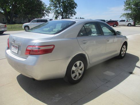 Used 2008 Toyota Camry LE FWD image 15