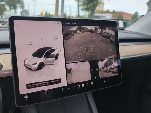 Used 2022 Tesla Model Y Long Range AWD/4WD image 13